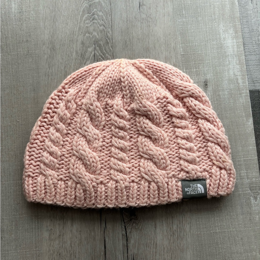 Cute cable Northface beanie fleece lined warm and cute